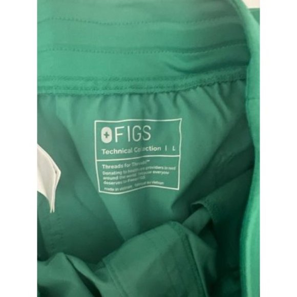 Figs Green Scrub Set with Pink Accents - Picture 4 of 4